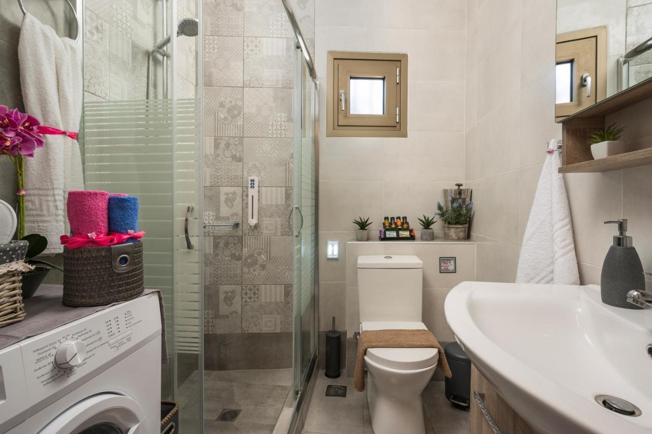 Floral Beach Apt With Lux Extras & Special Treats Kolimvarion Bagian luar foto