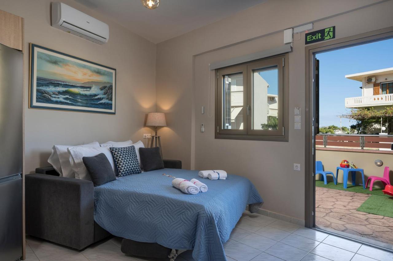 Floral Beach Apt With Lux Extras & Special Treats Kolimvarion Bagian luar foto