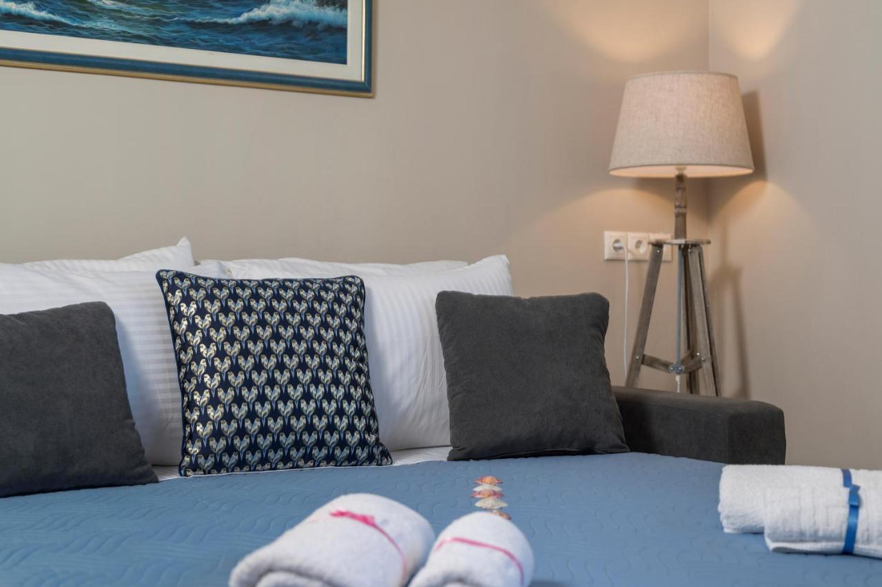 Floral Beach Apt With Lux Extras & Special Treats Kolimvarion Bagian luar foto