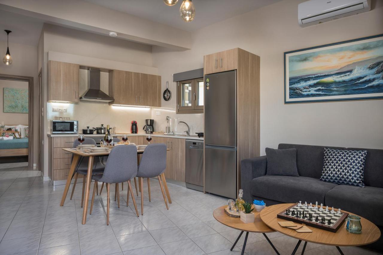 Floral Beach Apt With Lux Extras & Special Treats Kolimvarion Bagian luar foto